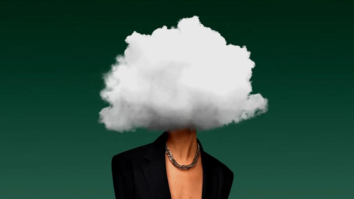 Irritated With Frequent Brain Fog? Expert Explains When It Can Get Concerning
