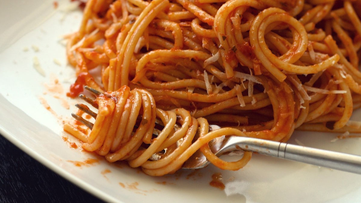 Leftover Spaghetti Turns Fatal: Young Adult Dies from Rare ‘Fried Rice Syndrome’ Bacterial Poisoning