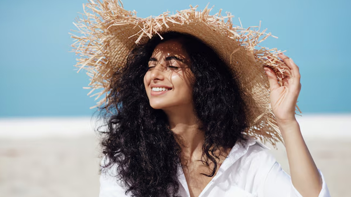 tips to save hairs in sunlight 1 - 2025-05-06T164043.819