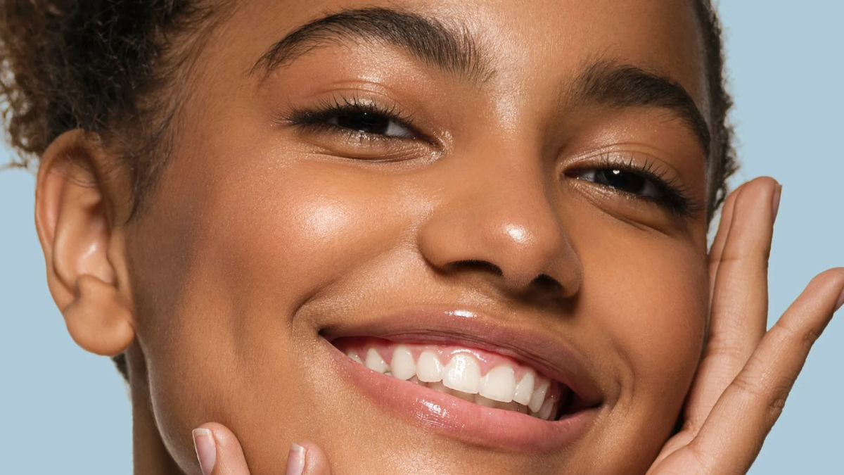Eat Your Way To Younger Skin? Recent Review Uncovers Foods That Fight, And Fuel Ageing