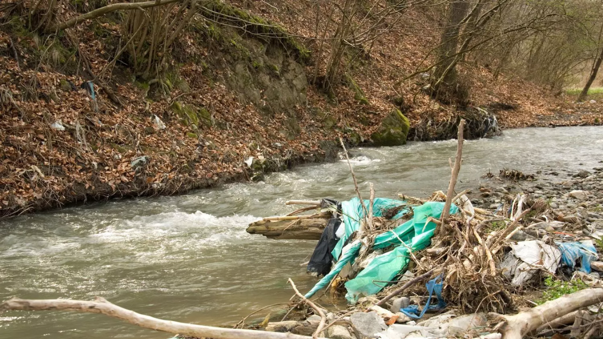 Global Rivers Contaminated By 8,500 Tonnes Of Human Antibiotics Each Year, Study Reveals