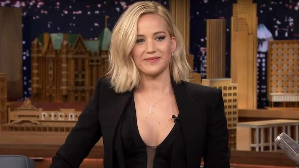 jennifer lawrence postpartum (1)