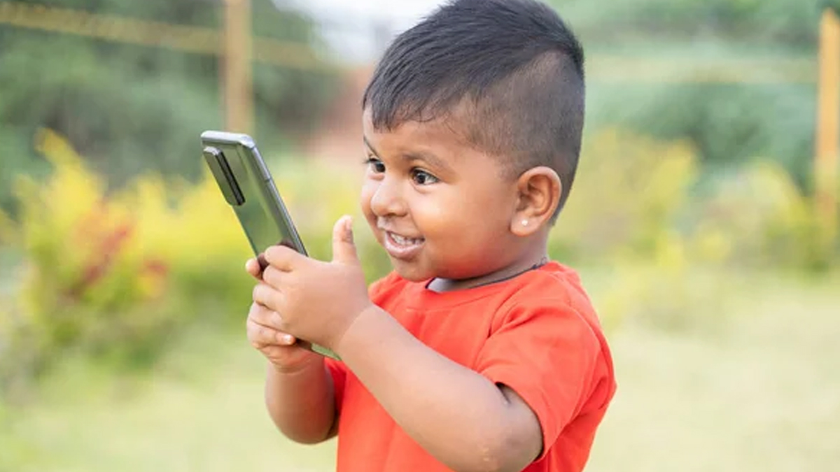 toddlers with phone 2 - 2025-05-21T142750.046