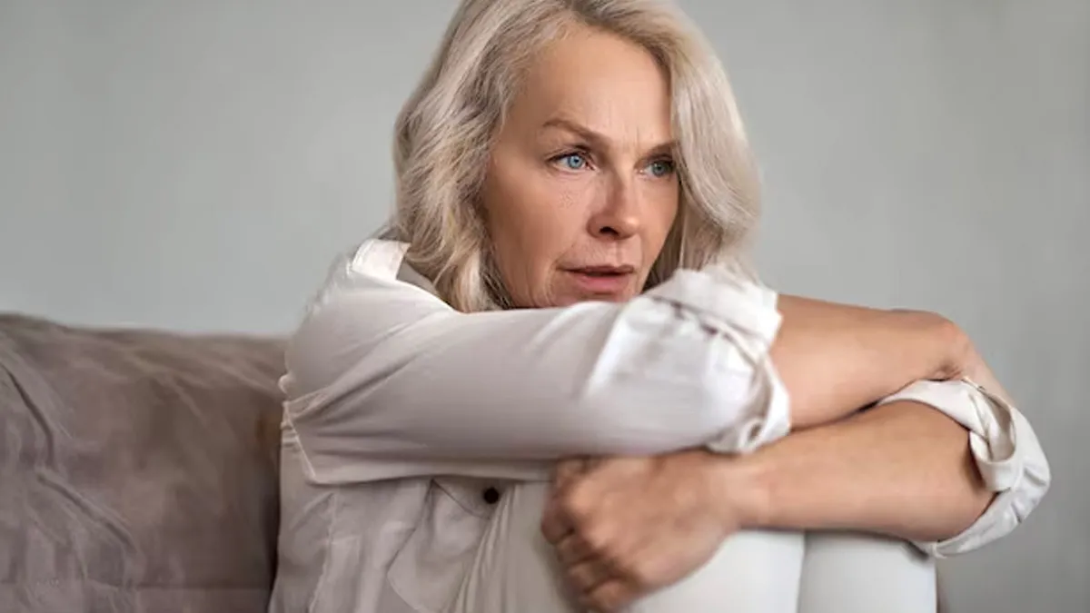 Feeling Dismissed During Menopause? Here’s What A Doctor Says About Menopause Gaslighting