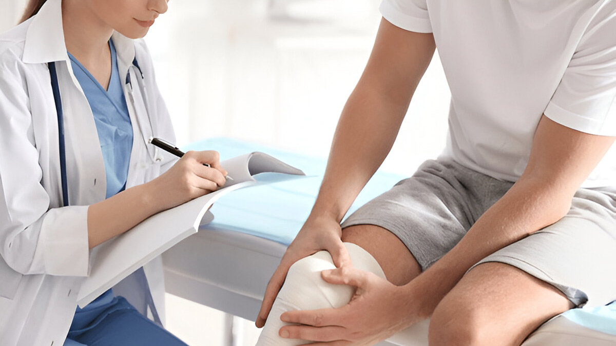 ortho-checking-knees