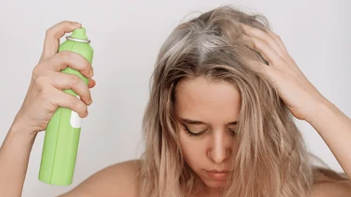 Dry Shampoo Or Scalp Acne? When It’s Time To Take A Break From Hair Products