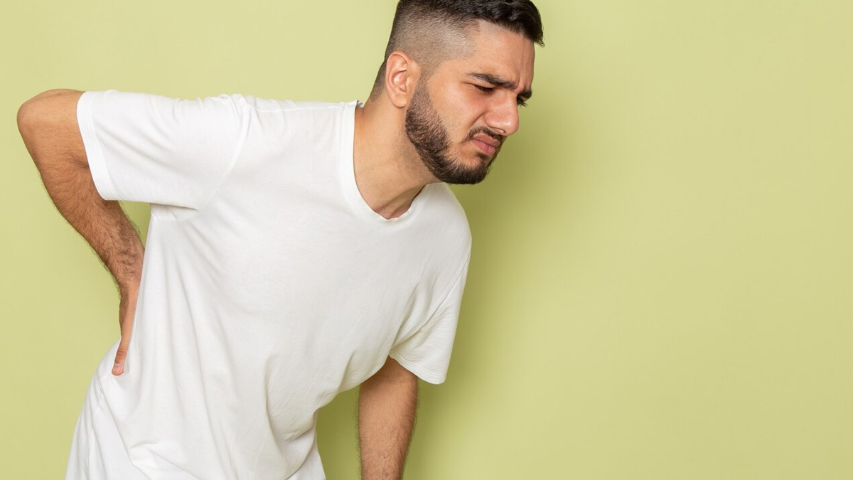 back-pain-due-to-flip-flops