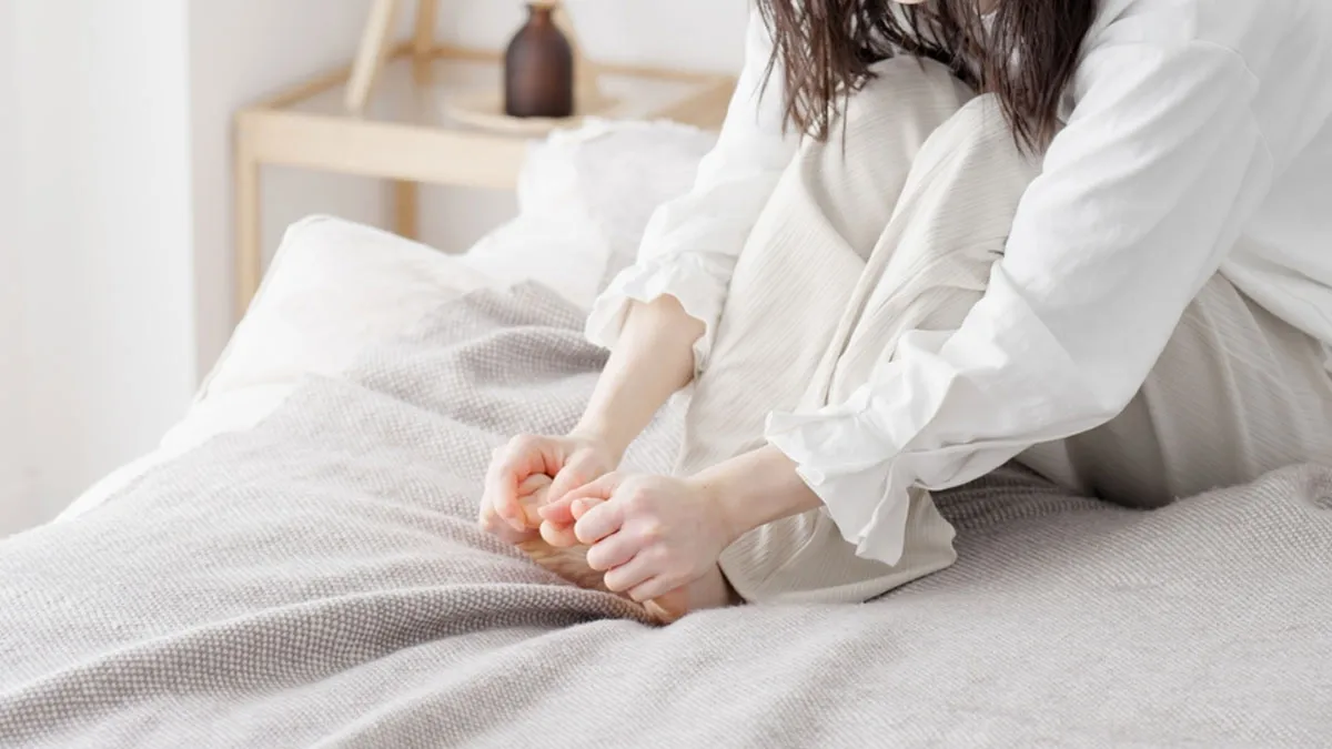 Cold Hands, Hot Feet? What Temperature Imbalance Might Signal