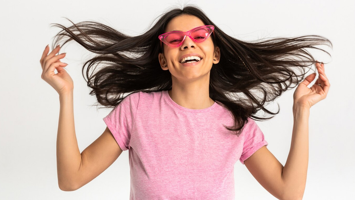 2 - 9 Genius Tips to Keep in Mind For Your Oily Scalp This Summer