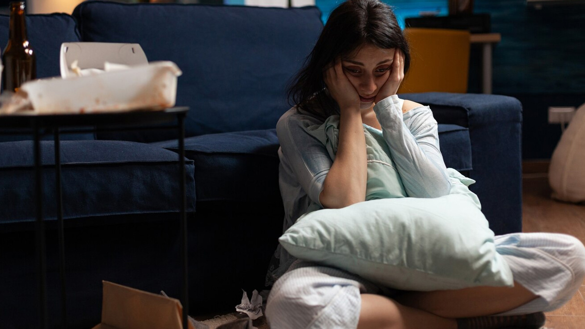 Low vitamin signs in women