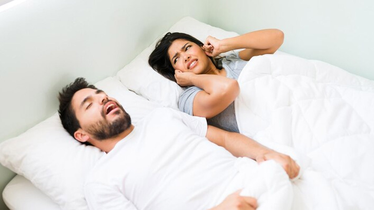 Snoring Loudly? It Could Be Sleep Apnea! Here's How To Differentiate