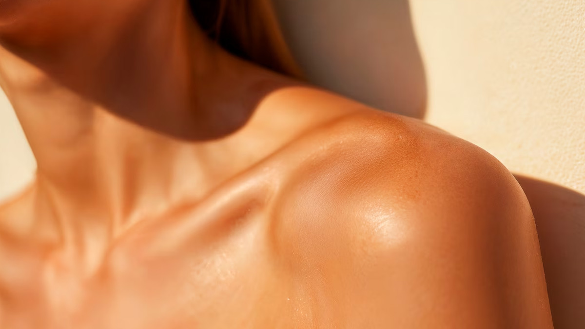 Tanning Through Sun Exposure Or Artificial Means Can Harm Your Skin, Says Dermatologist; Potential Risks To Note