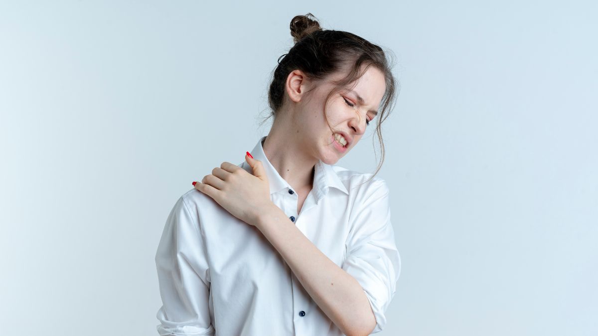Fibromyalgia Vs. Chronic Fatigue Syndrome: Symptoms, Causes and Treatment Explained
