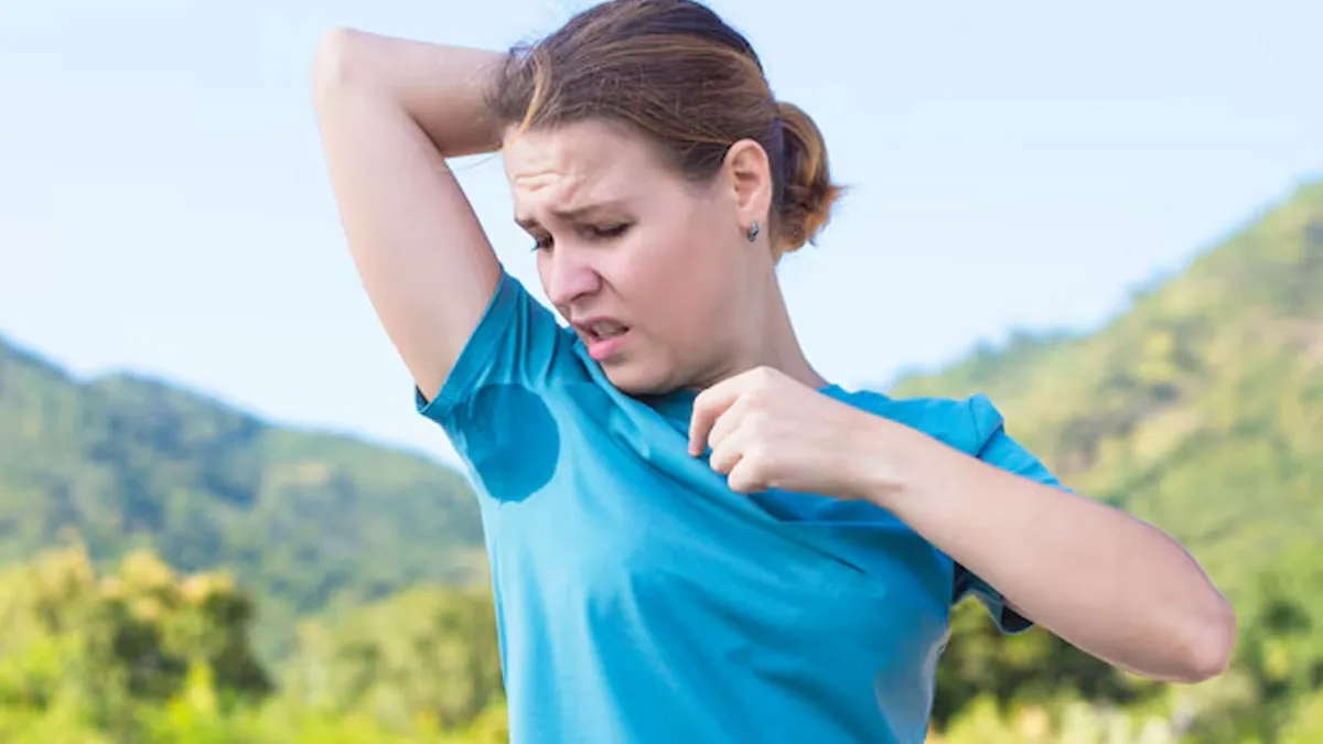 Heat And Hormones: The Link Between Summer Sweat And Body Odour That Changes After 25