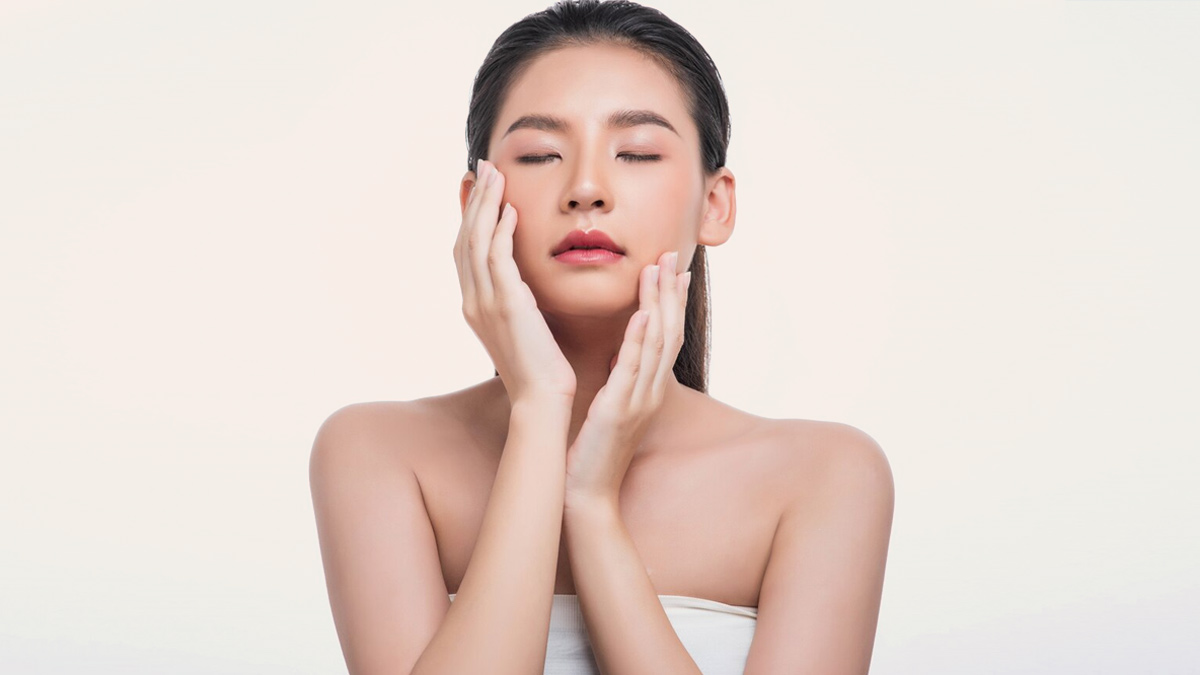 K-Beauty vs. J-Beauty: Which Suits Your Oily Skin Best? Doctor Tells

