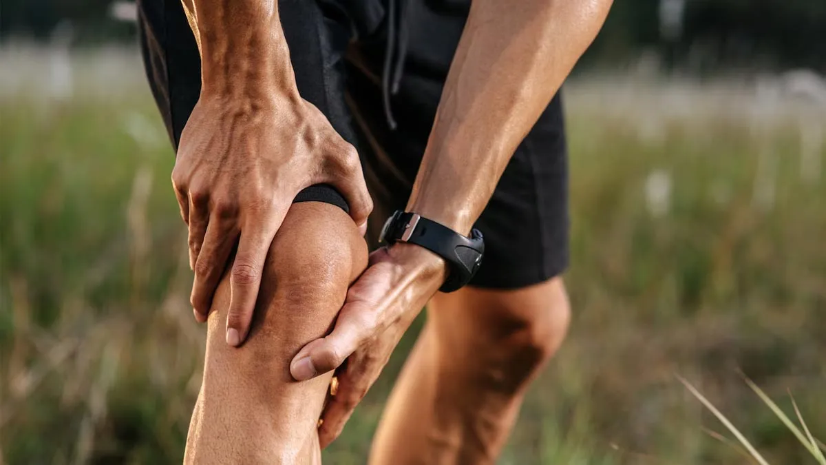 The 'Rusty Hinge' Feeling In Your Knees: What Does It Indicate?