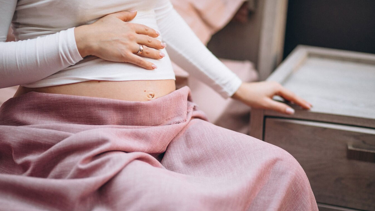 Can Women With Endometriosis Conceive Without Fertility Treatment? Doctor Clarifies