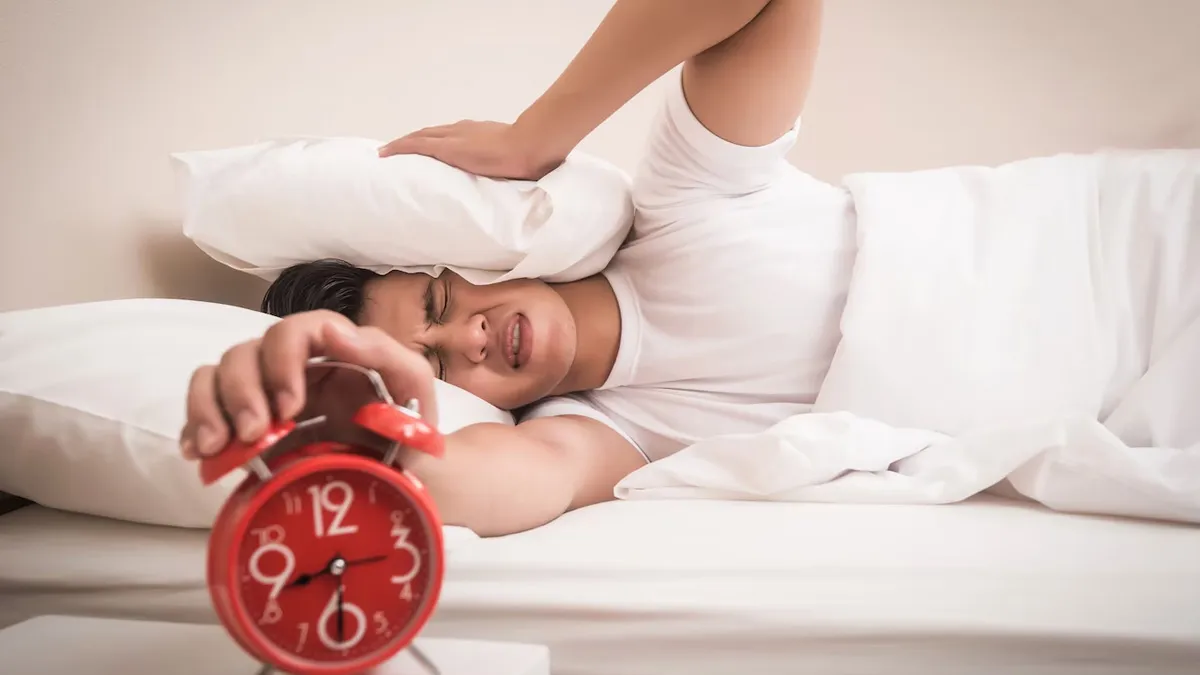 Snooze Alert: Is Setting Too Many Alarms Disrupting Your Circadian Rhythm? Expert Weighs In