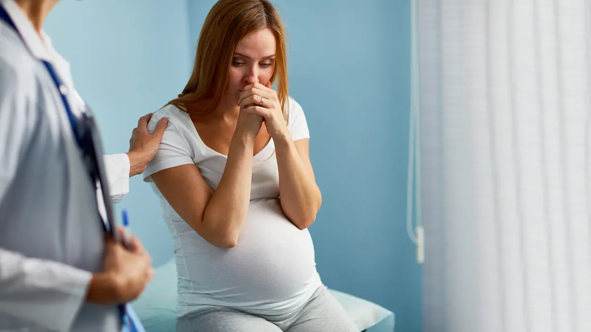 Is It Normal to Vomit Every Day During Pregnancy? Know From An Expert