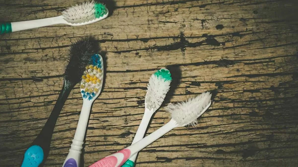 Why Most People Don’t Replace Toothbrushes Often Enough And What It Leads To?