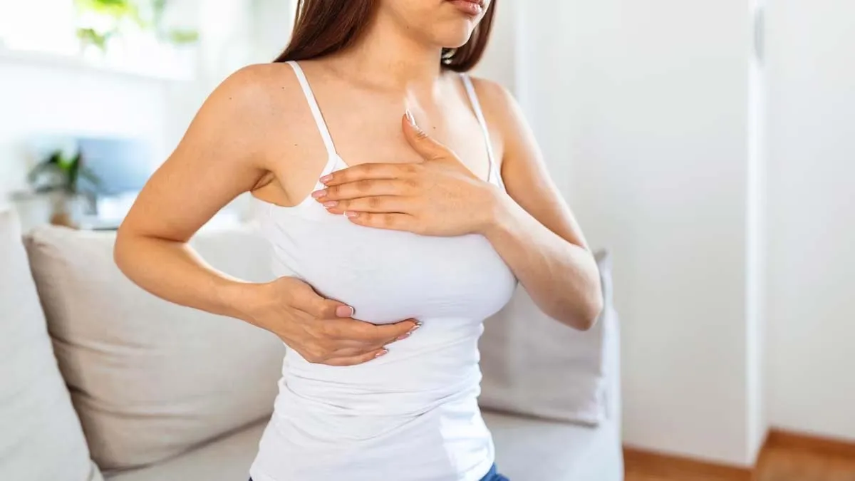 Does Squeezing Boobs Increase Breast Size? Here's What Health Expert Suggests