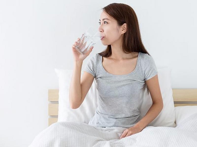 Expert Shares Why You Should Drink Water Before Brushing Your Teeth Every Morning
