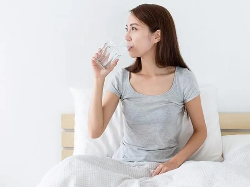 Expert Shares Why You Should Drink Water Before Brushing Your Teeth Every Morning