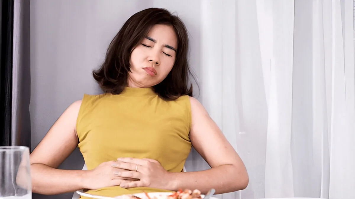 The Bloating Epidemic: Why So Many Women In Their 30s Are Complaining Of ‘Food Baby’ Syndrome
