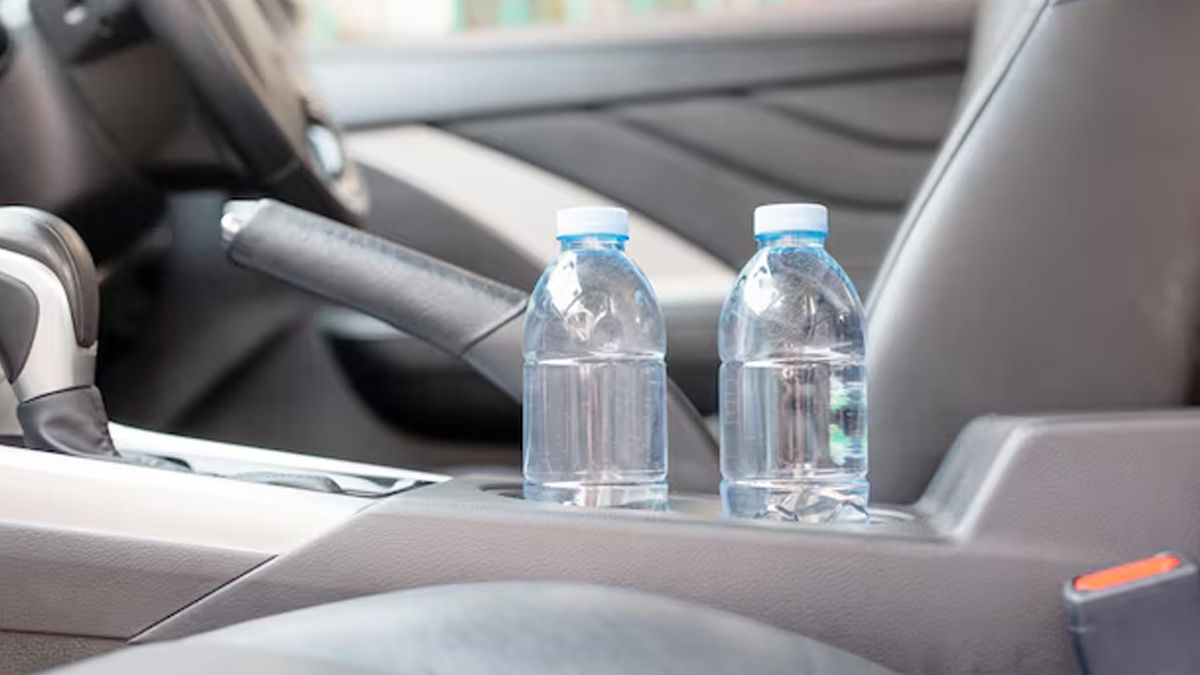 plastic-bottle-in-car
