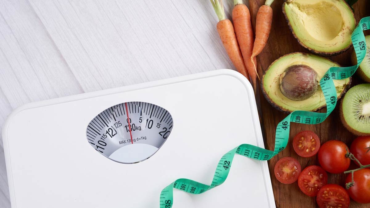 Healthy Weight Loss: How To Start Your Weight Loss Journey Without Crash Diets Or Gym Burnout