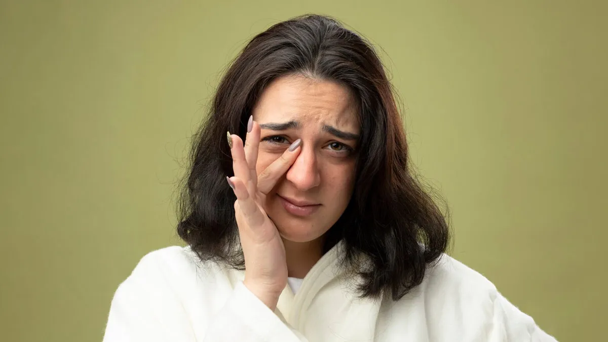How To Identify Eye Twitching Linked To An Eye Stroke