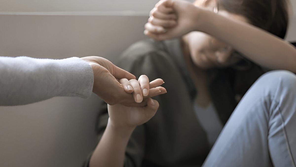 fear-of-being-alone-in-relationship