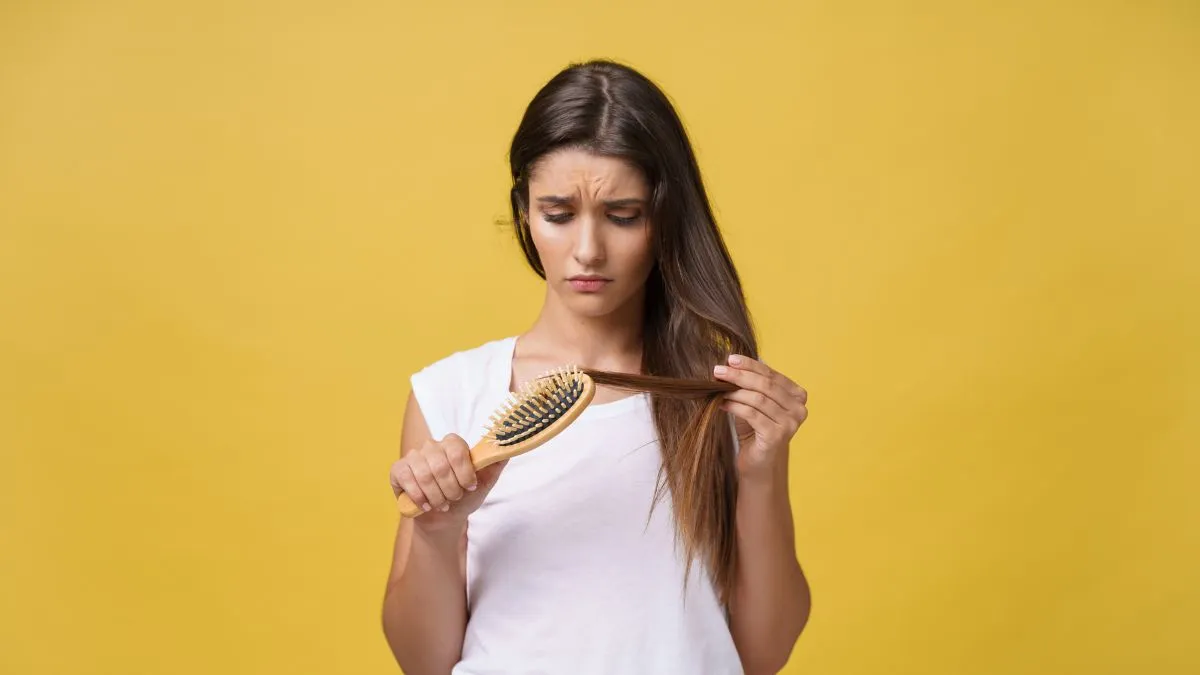 How Everyday Items Like Dirty Pillowcases And Towels Can Secretly Damage Your Skin And Hair