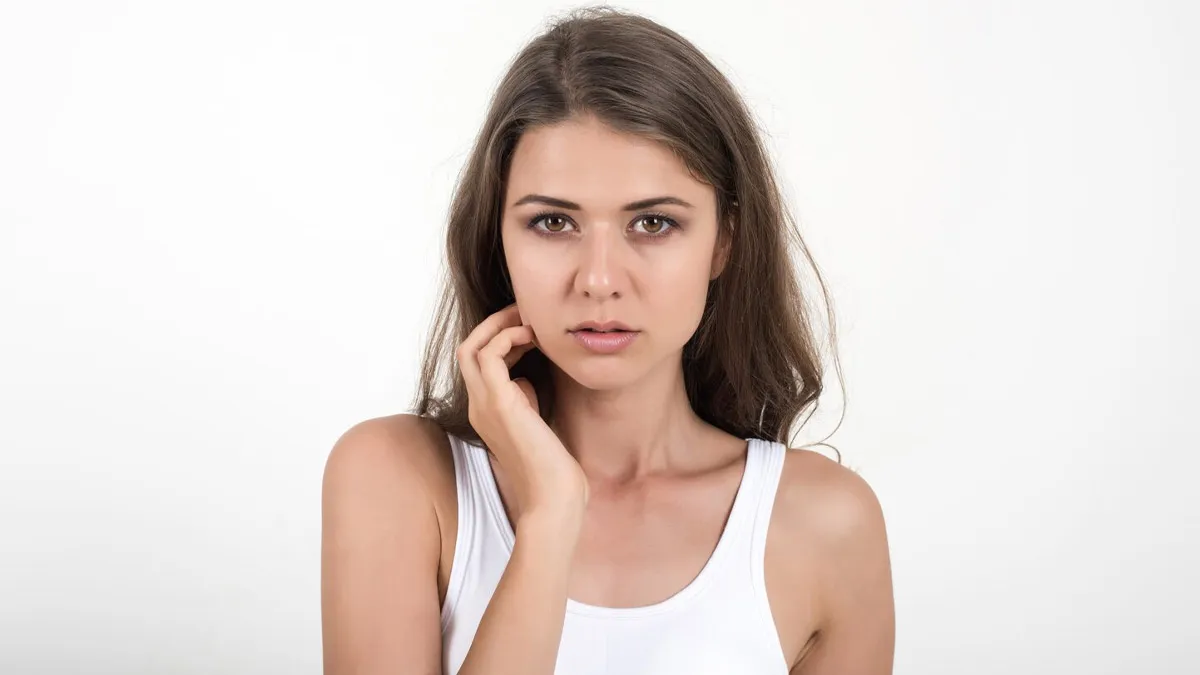 Pale Skin To Brittle Nails, Signs Of Iron Deficiency On Your Skin