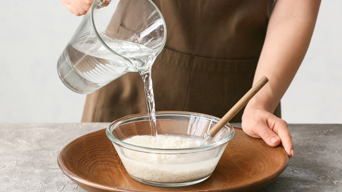 rice water for hair growth 1 - 2025-09-09T103910.207