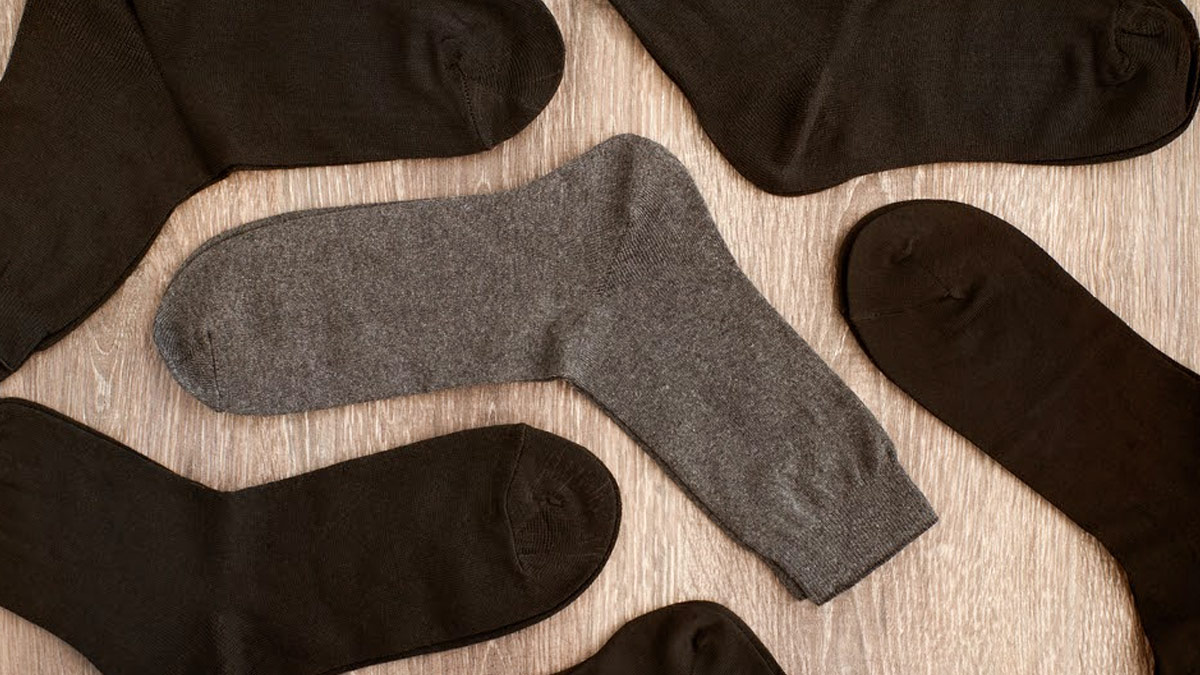 sports socks vs regualr socks 4 - 2025-09-10T131813.607