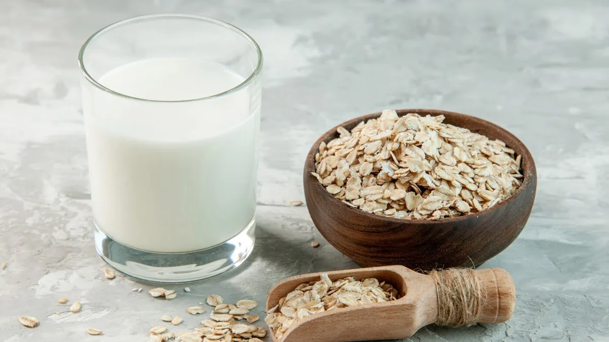 Is Oat Milk Safe For Diabetics With Lactose Intolerance? Doctor Answers