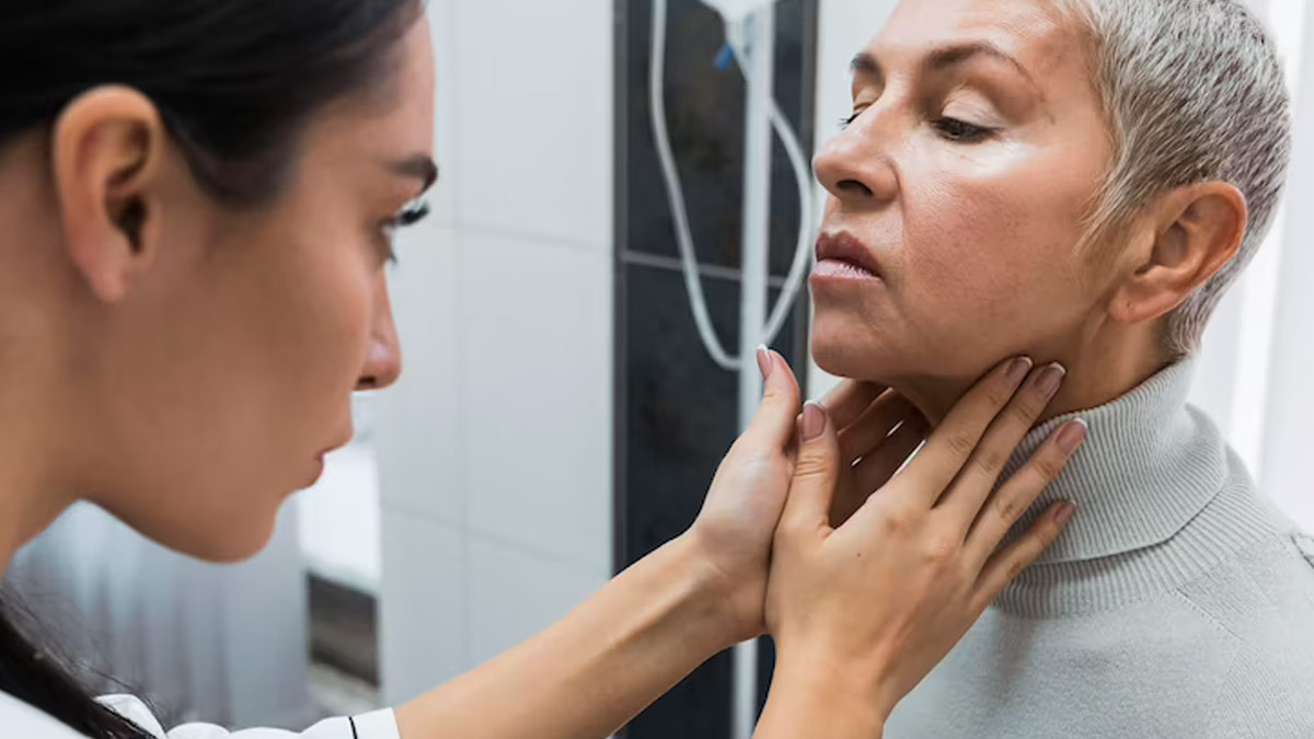 7 Early Symptoms Of Throat Cancer You Should Never Ignore