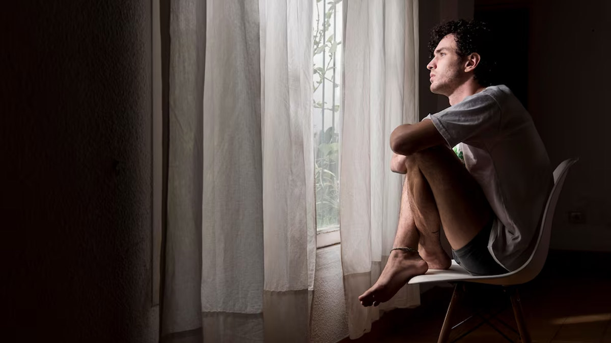 Social Isolation Linked to Increased Risk of Heart Disease and Cognitive Decline | Tips To Stay Safe