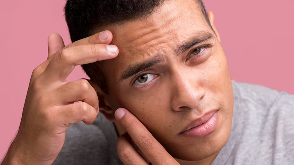Is Your Phone Ageing Your Skin? Find Out The Fix Here