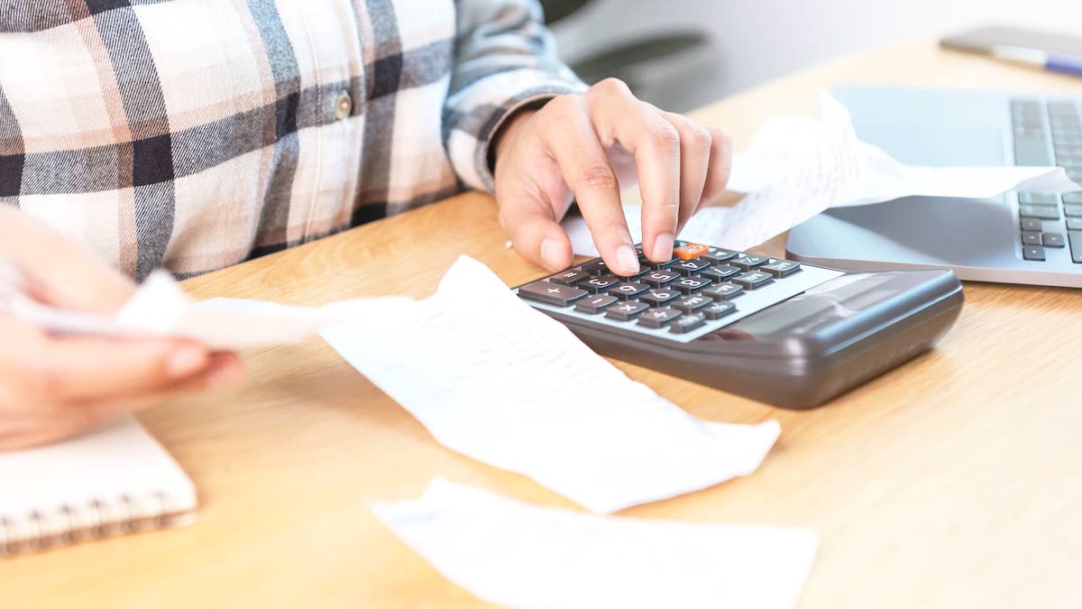 6 Unexpected Physical Symptoms of Financial Stress and How to Heal