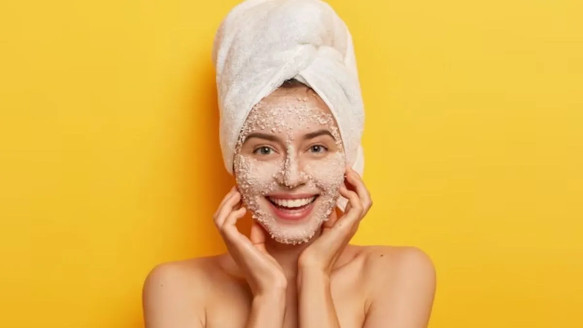 Dermat Shares What To Apply Right After You Scrub Your Face To Restore Moisture