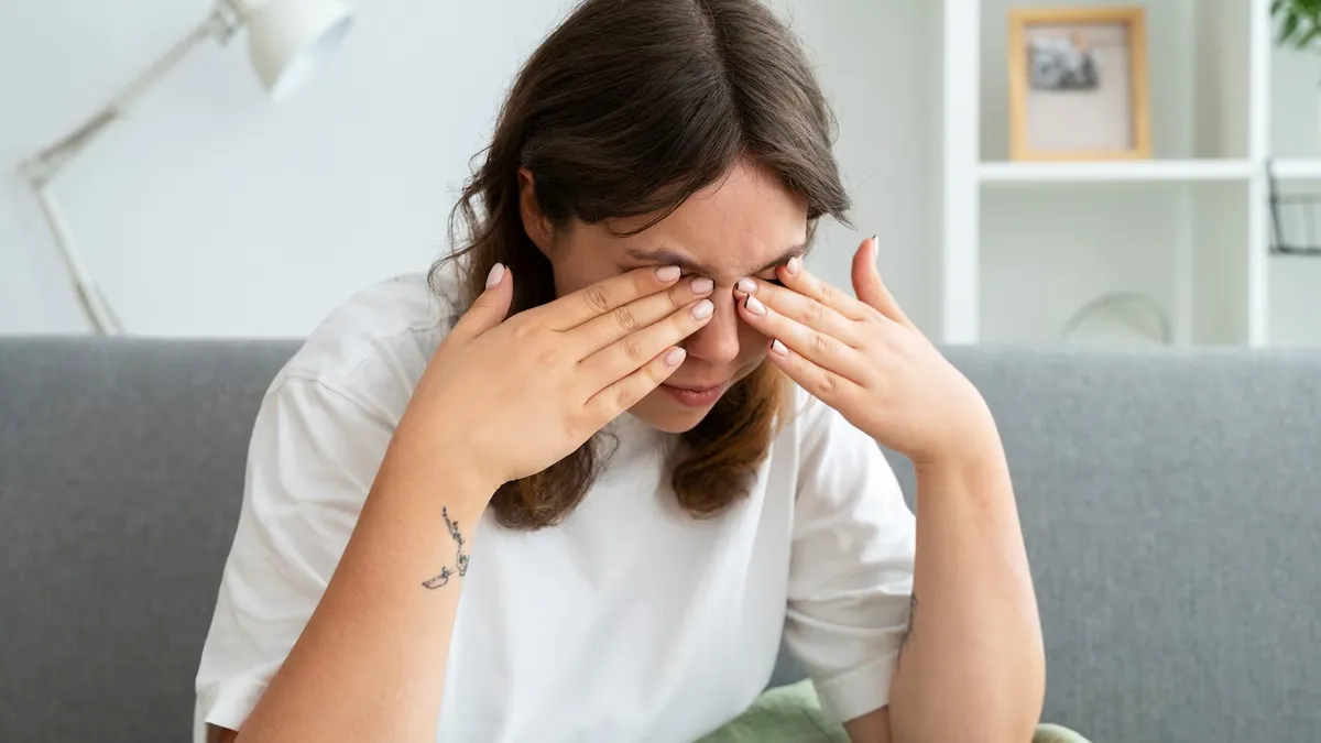 Constantly Suffering from Dry Eyes ? Doctor Explains How Air Pollution Could Be the Cause