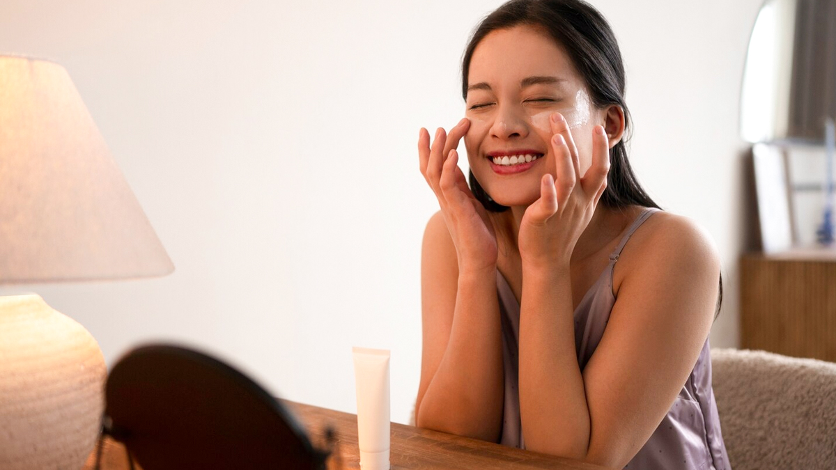 Why Skinimalism Isn’t Lazy — It’s Smart: Dermatologist On Streamlined Skincare