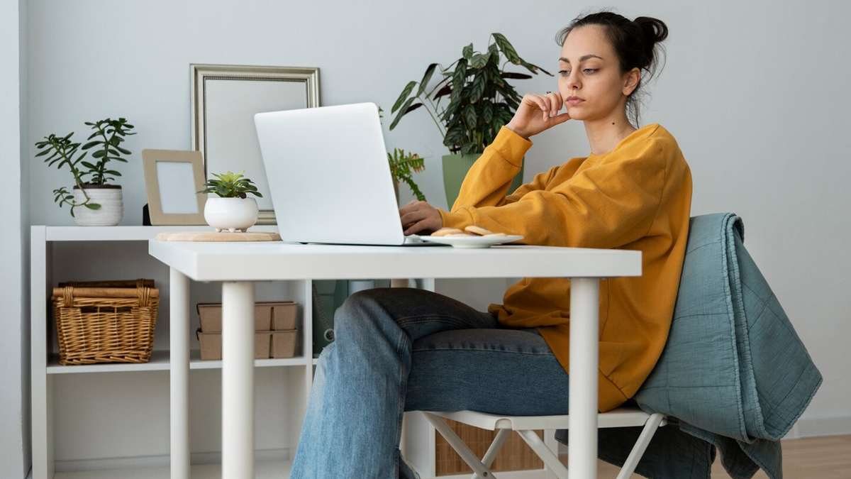 Completing 10k Steps But Sitting For 10 Hours Straight? Expert Shares Why It’s Risky