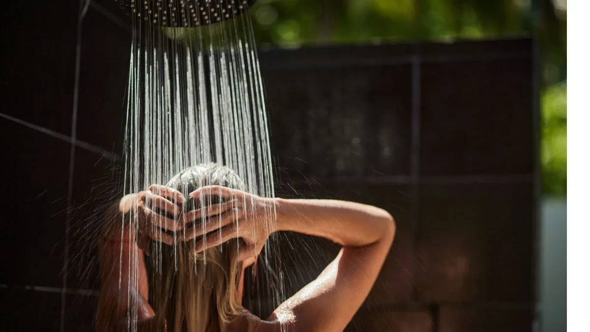 Can Hot Showers in Winter Really Damage Skin Barrier? Dermat Shares