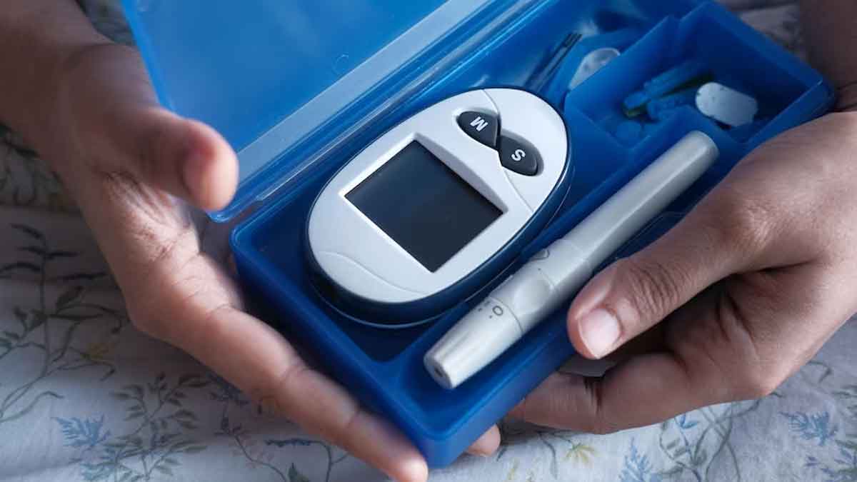 Holiday Eating With Diabetes: 6 Golden Rules to Follow To Avoid Sugar Spike