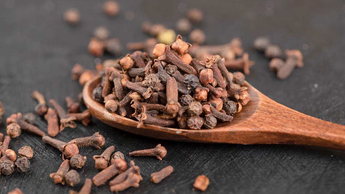 clove water 1