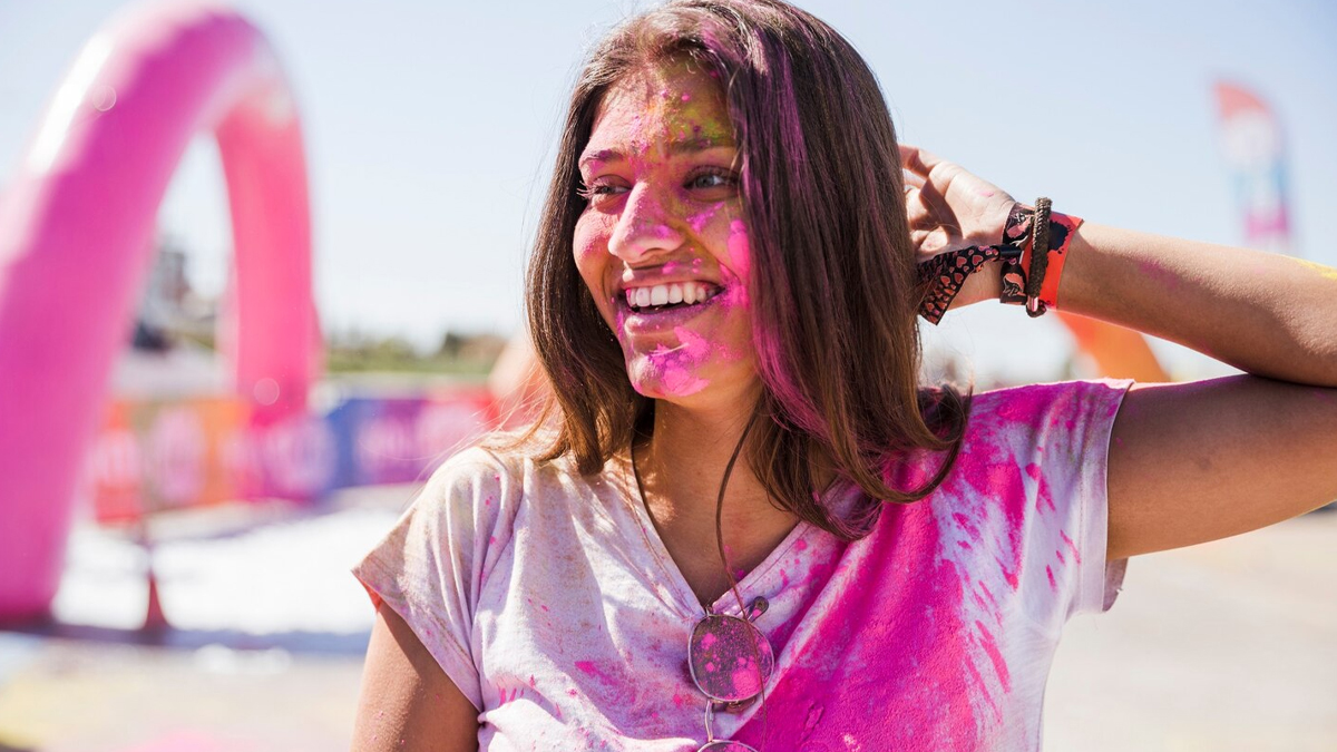 Holi Colours Give You Rashes & Dark Patches? Aesthetic Treatments Help ...