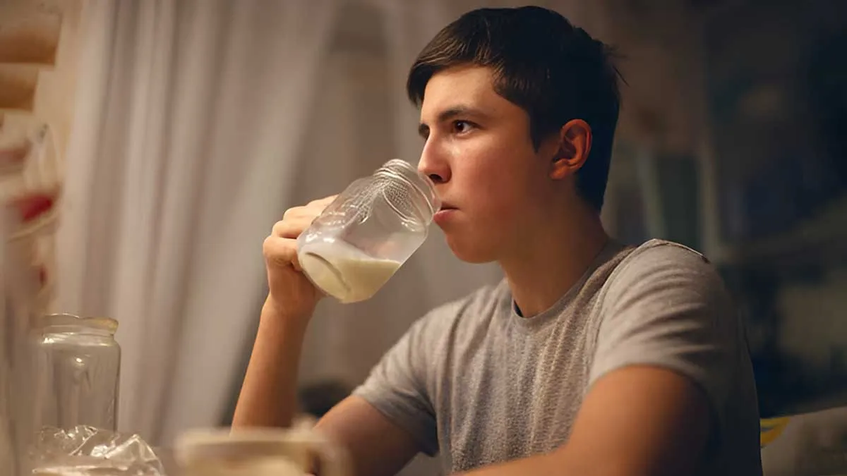Is Drinking Milk at Night Good or Bad for Sleep? Expert Weighs In